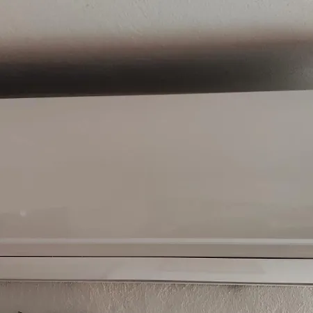 Jennys Vintage - Motorcycle Friendly * Dráma