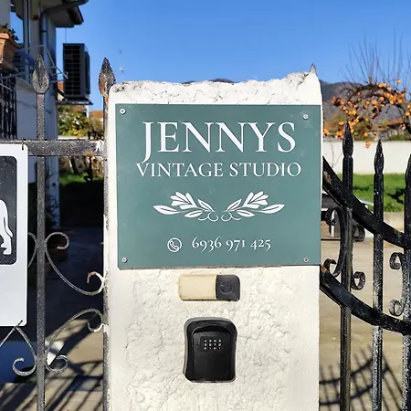 Jennys Vintage - Motorcycle Friendly * Dráma