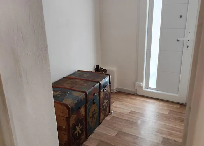 Jennys Vintage - Motorcycle Friendly Apartament
