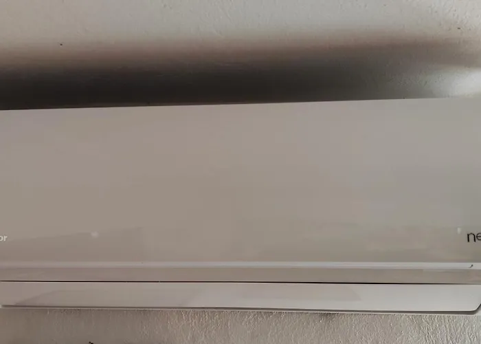 Jennys Vintage - Motorcycle Friendly * Dráma