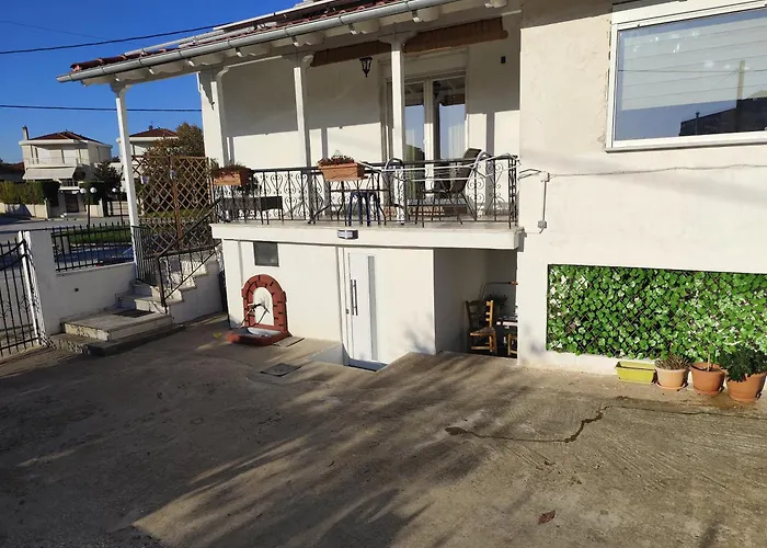 Jennys Vintage - Motorcycle Friendly *