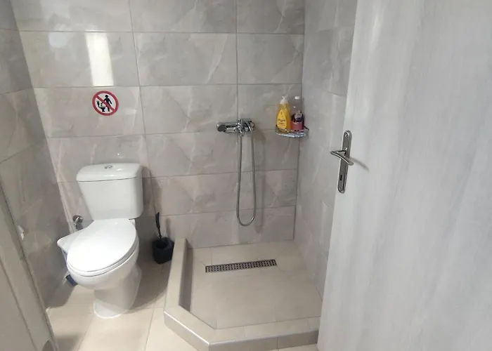 Jennys Vintage - Motorcycle Friendly Apartament